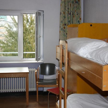 Jugendherberge Frankfurt - Haus Der Jugend Hostel Frankfurt am Main Buitenkant foto