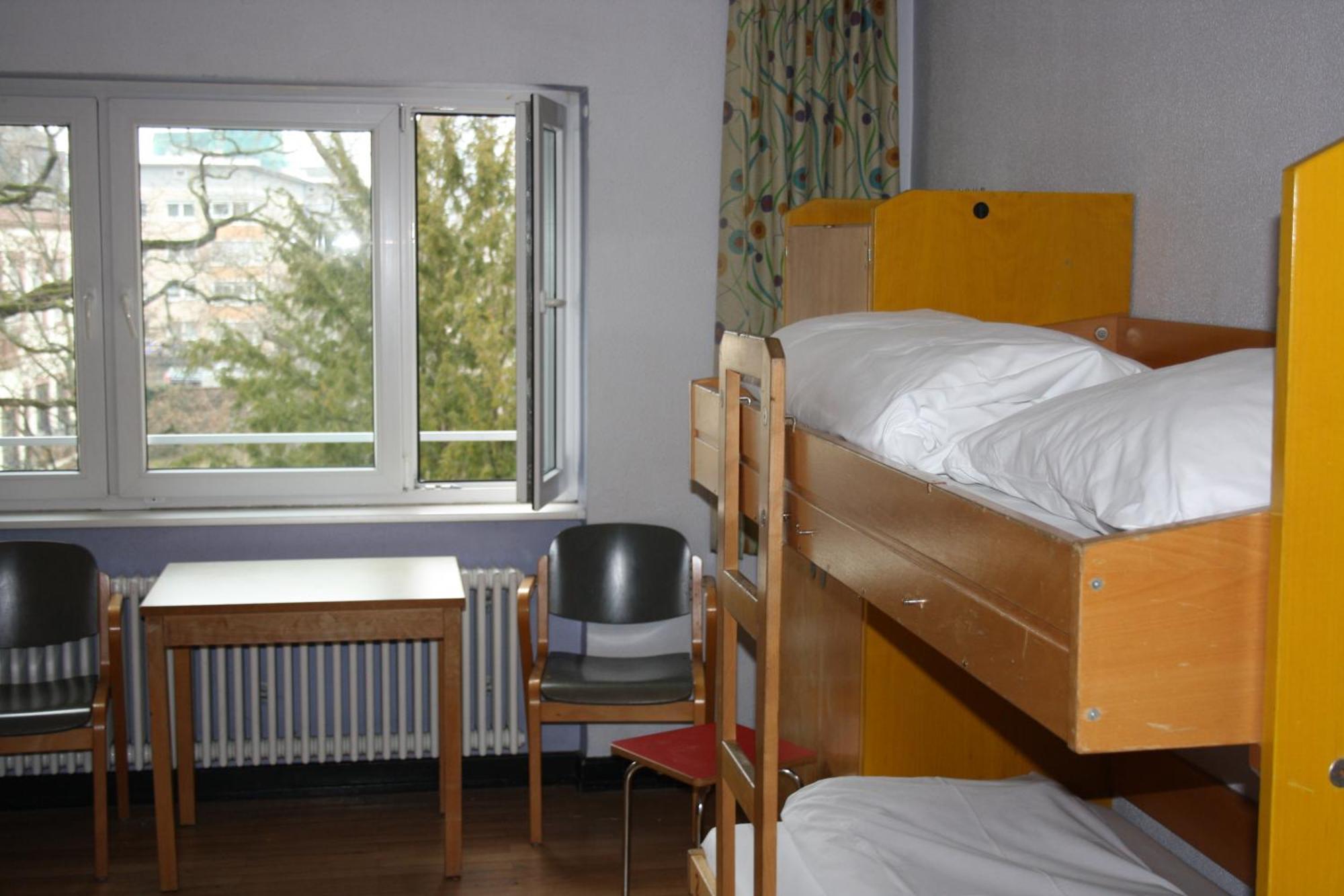 Jugendherberge Frankfurt - Haus Der Jugend Hostel Frankfurt am Main Buitenkant foto